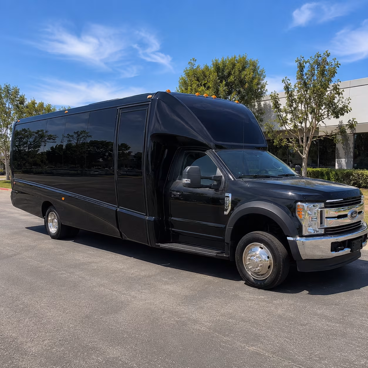 15 Passenger Party Bus Exterior