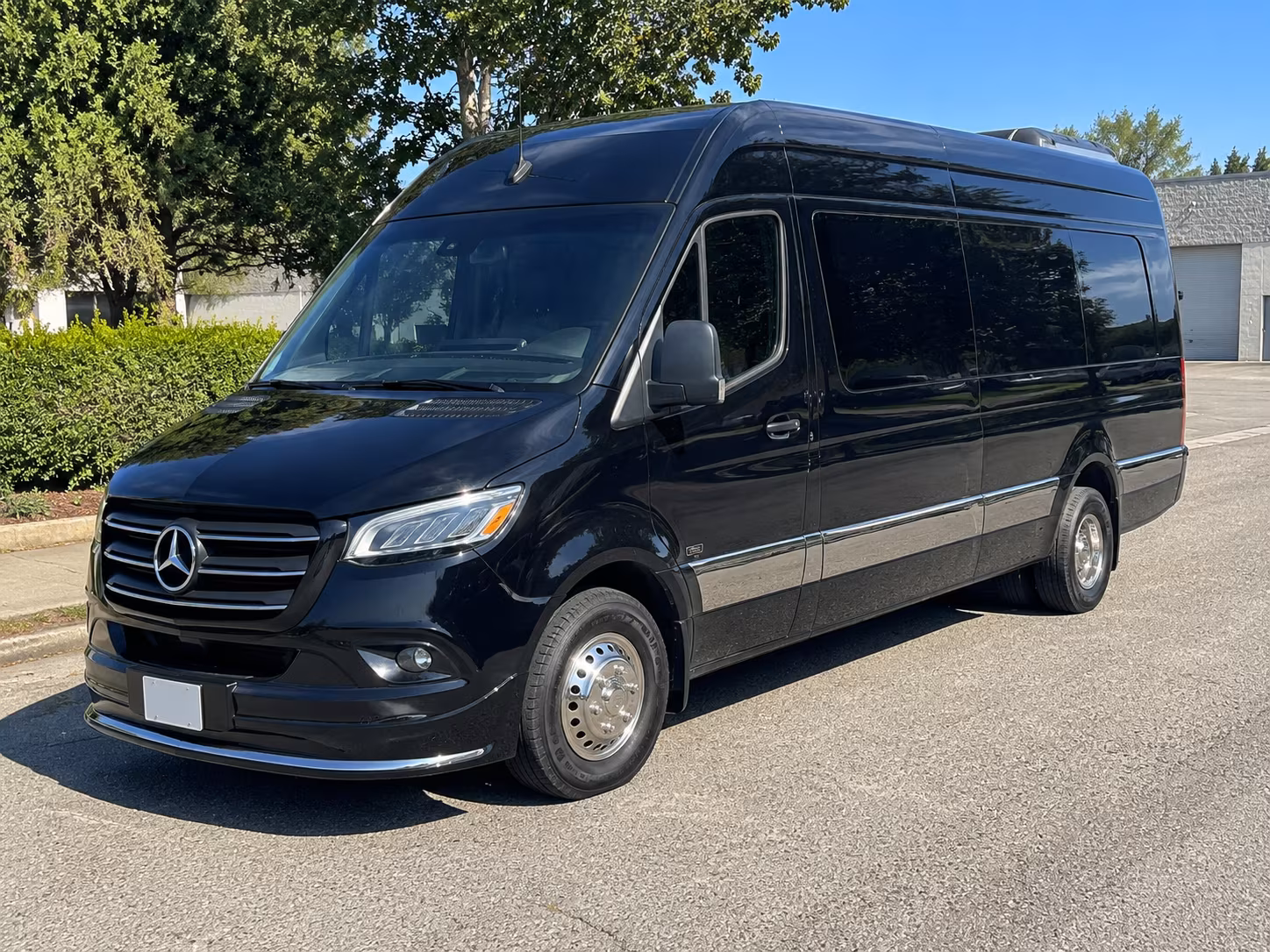 Pomona Airport Shuttle & Transportation party bus exterior