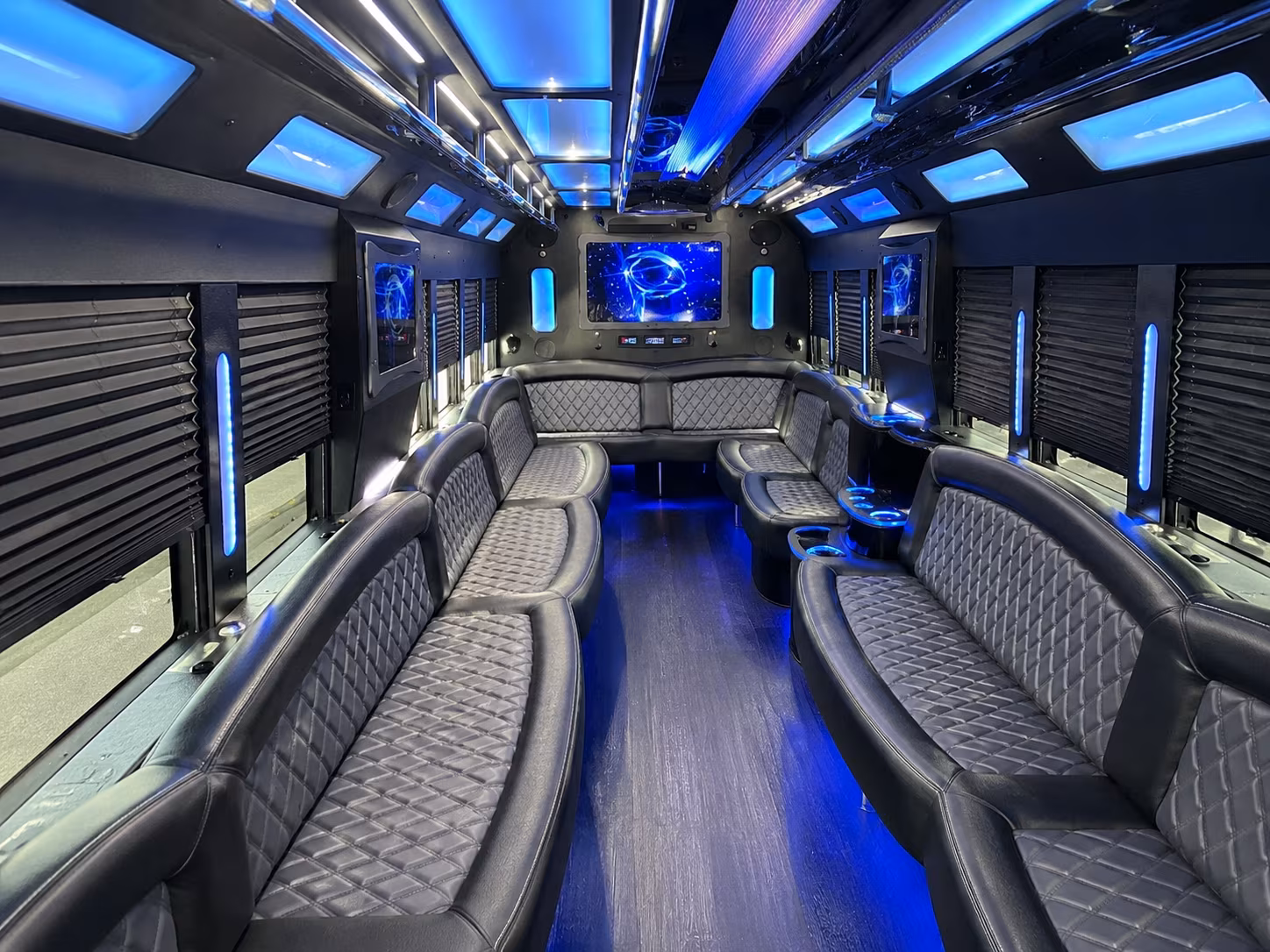 Pomona Birthday, Sweet 16, & Quinceañera Transportation onboard seating